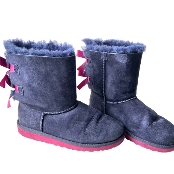 Ugg suede boots size 5 pink blue Bailey Boot with Bow Peacoat - Picture 3 of 6